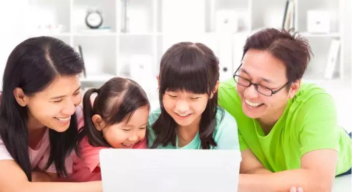 父母管理孩子情緒的九種錯(cuò)誤反應(yīng)，妳中招了嗎？