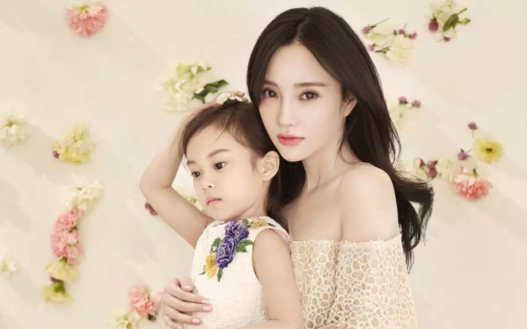 李小璐和賈乃亮離婚，誰從這段婚姻里解脫了
