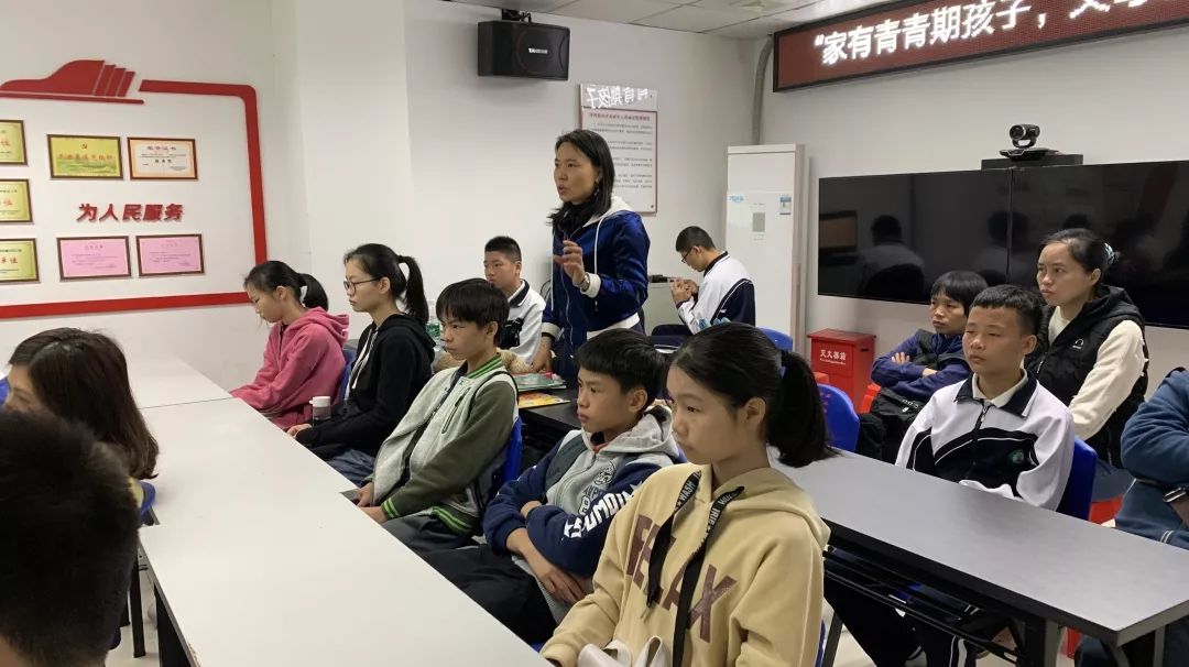 青春期的孩子會(huì)具有哪些特點(diǎn)