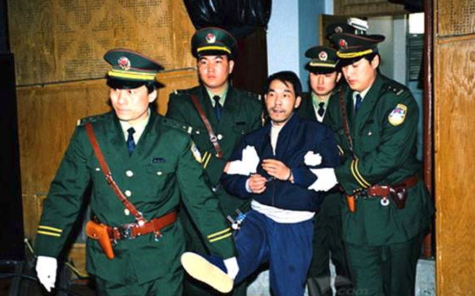 勞榮枝曾是女教師，愛上殺人犯，成為殺人犯