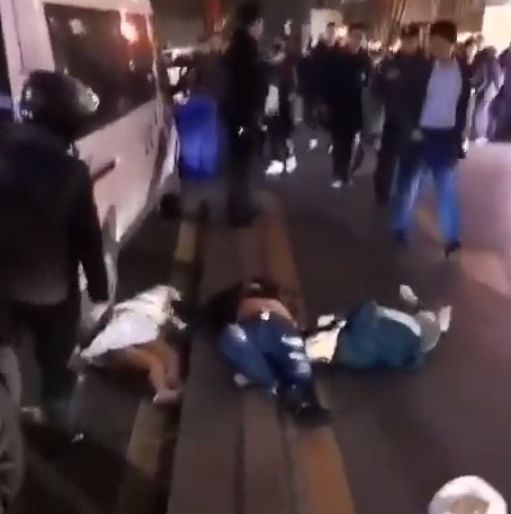 男子跳樓砸死2名女生，家屬披露一個細節(jié)令人痛心