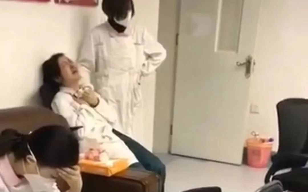 武漢醫(yī)務(wù)工作者崩潰大哭，神經(jīng)崩潰的9種前兆你有嗎？