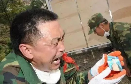 痛哭、失眠、崩潰：疫情過后，他們是最痛苦的人