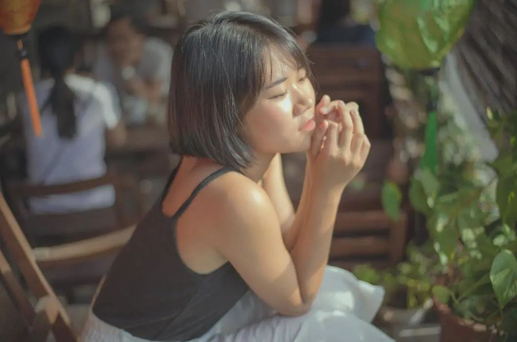 高情商的男人，怎樣才能讓女人主動(dòng)聯(lián)系你