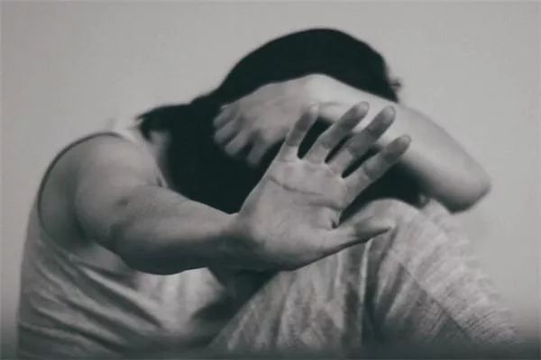 夢(mèng)見(jiàn)女兒被強(qiáng)奸是什么心理？