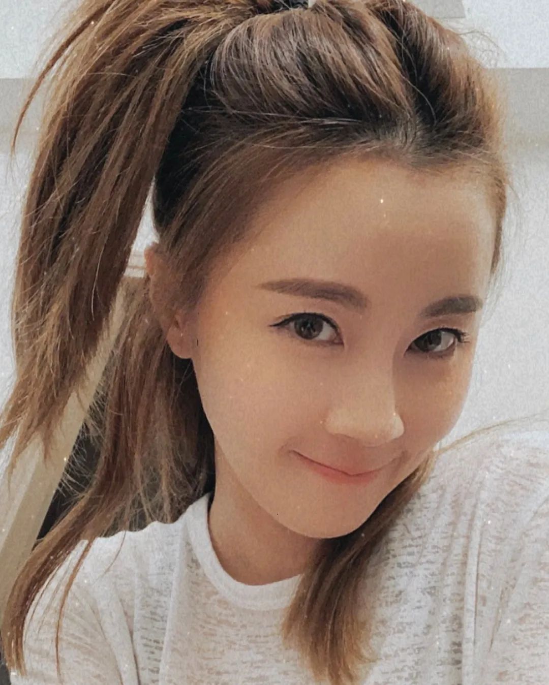 嫩模始祖新劇大玩雙性戀，曾做小三患上抑郁癥