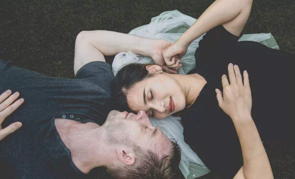 床上無性，床下隨便，中年夫妻的婚姻真相