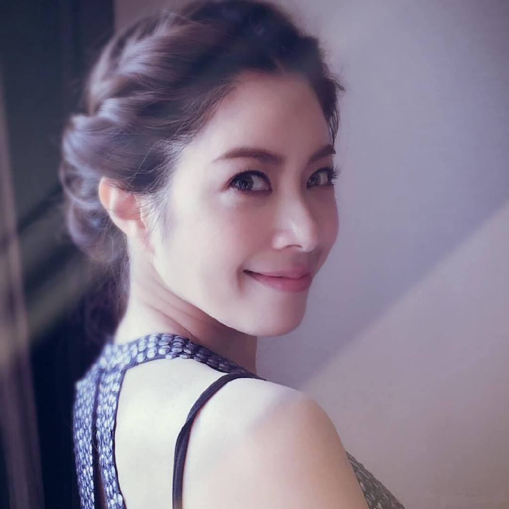 女生發(fā)傷感朋友圈引前男友報(bào)警上熱搜，說明了一件事