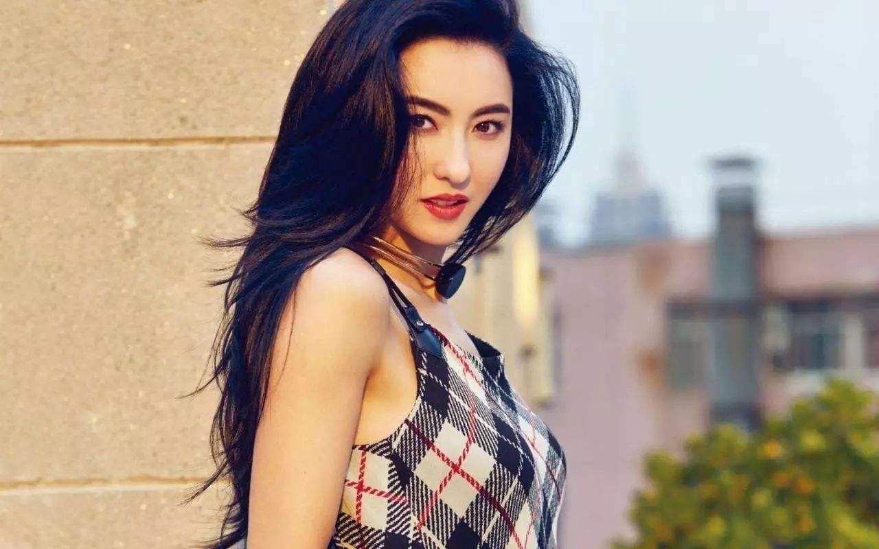 玩弄感情的男人都有哪些特征？