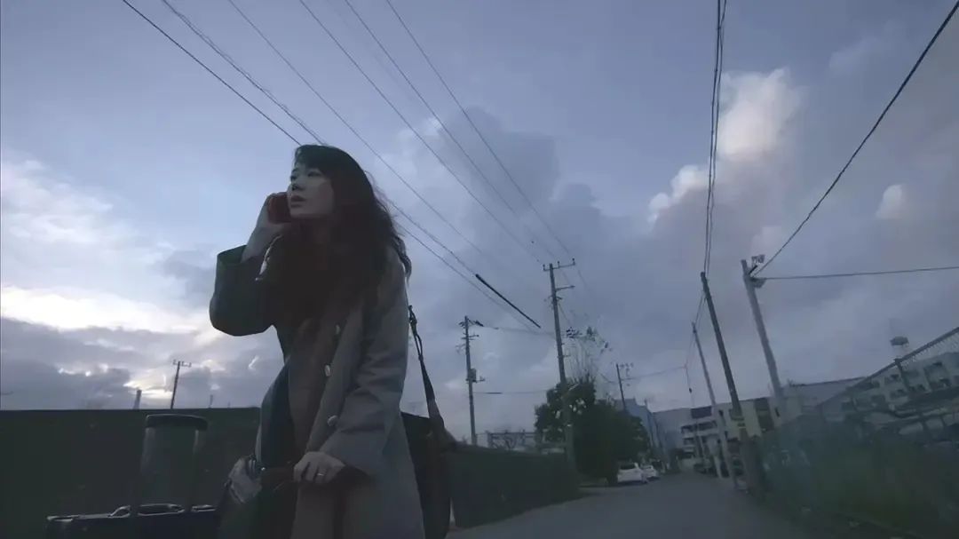 丈夫出軌，小三住進(jìn)家里：婚姻三人行，是藥還是毒？