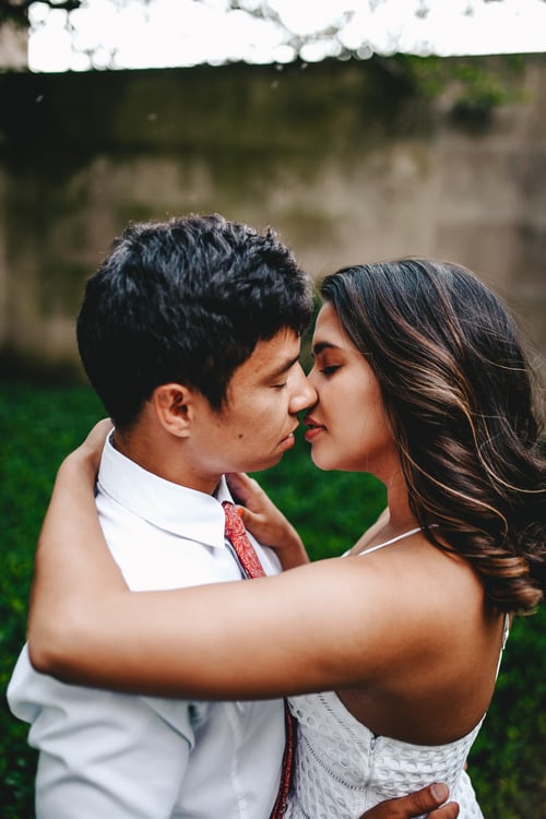 新婚姻法出軌怎么處理?婚內(nèi)出軌離婚財產(chǎn)怎么分割