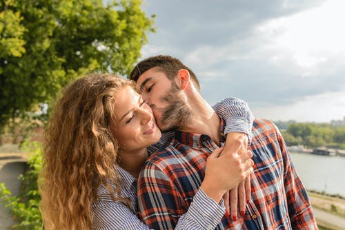 女追男男生會(huì)反感嗎?男生被倒追的心理