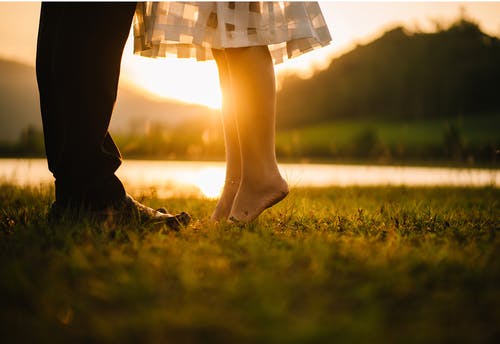 怎樣試探老婆出軌沒有?女人出軌說(shuō)謊最準(zhǔn)的表現(xiàn)
