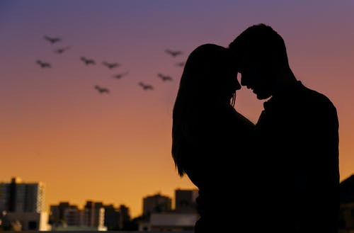 男朋友不回微信小妙招-發(fā)一段讓對(duì)方秒回的話(huà)