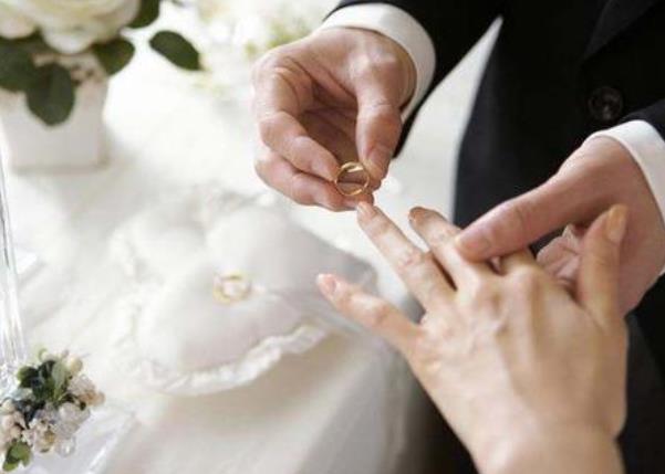 新婚夫妻怎樣度過(guò)磨合期