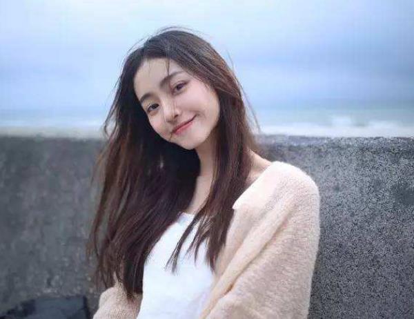 女生睡覺時出現(xiàn)這三個表現(xiàn)很可能是抑郁的前兆