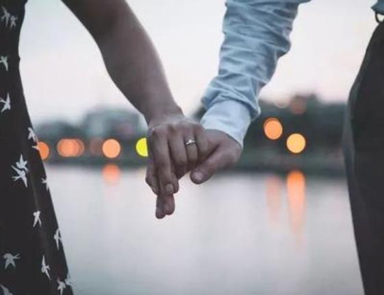 最好的夫妻關(guān)系是遇事不責(zé)備