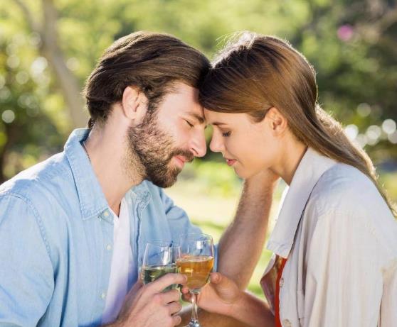 結(jié)婚后如何讓夫妻感情更甜蜜？