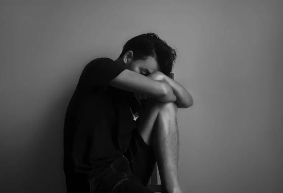 如何通過(guò)健康的生活方式消除抑郁癥？