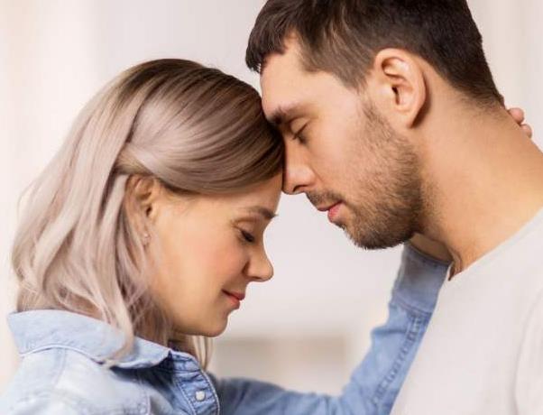 五十多歲的中年夫妻如何維護(hù)感情？