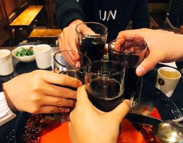 如何逃離酒桌文化？