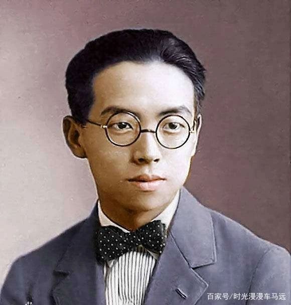 埋葬愛(ài)情的婚姻大多沒(méi)有愛(ài)情，只有荷爾蒙的腥臊氣