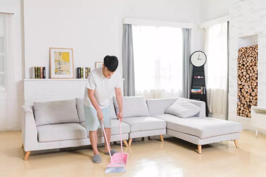 不干家務(wù)活的男人，對得起老婆和家庭嗎？