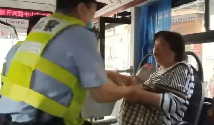 解讀：是老人變壞了還是壞人變老了？