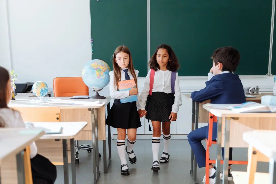 家長如何保護(hù)孩子避免校園中的欺凌