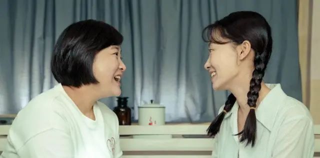 那個(gè)考試成績(jī)不好也被愛(ài)的孩子，活得有多爽？