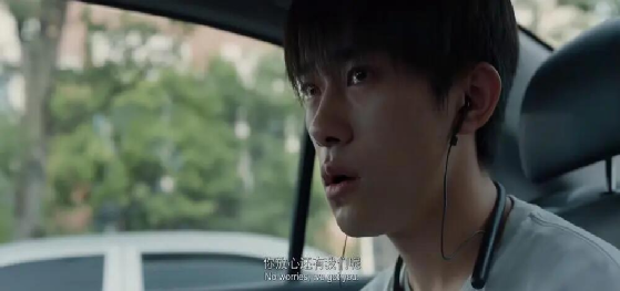 父母如何正確解決孩子鬧情緒的問(wèn)題？