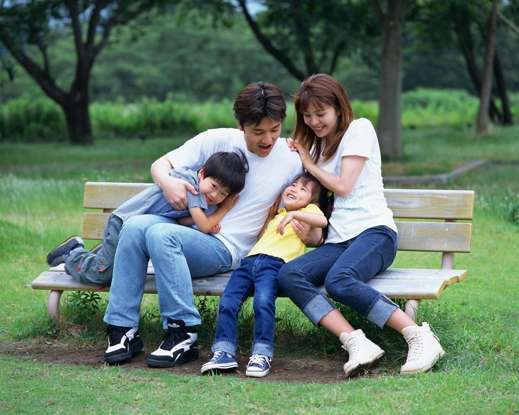 二胎家庭中父母如何平衡對(duì)孩子的愛