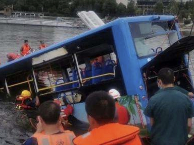 如何看待公交車司機蓄意報復社會？為什么會有這種情況？
