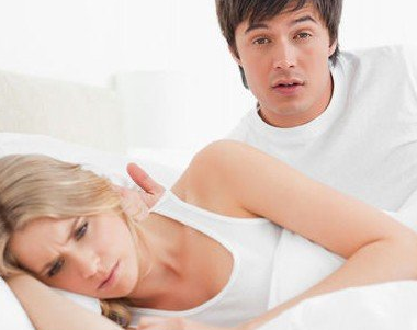 性冷淡的女人有哪些癥狀，應(yīng)該怎么治療改善？